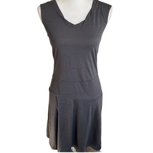 Derek Heart Gray Sleeveless Midi Dress